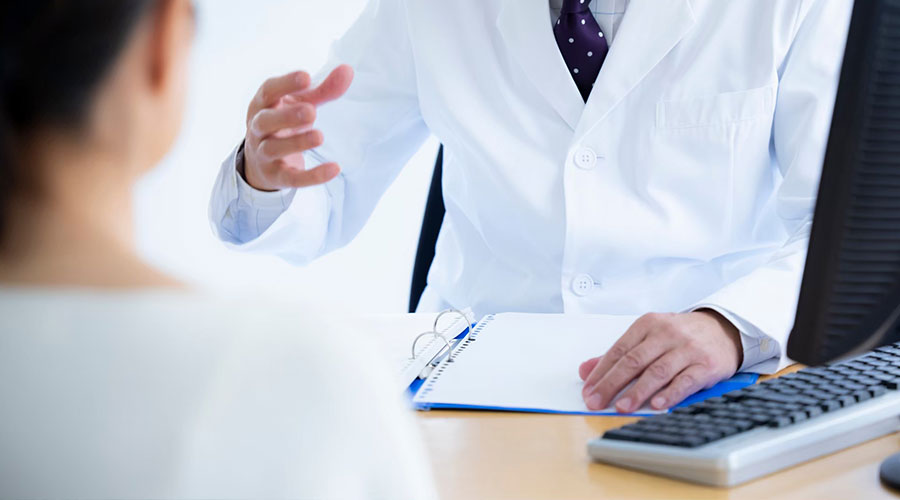 相談を受けているシーン